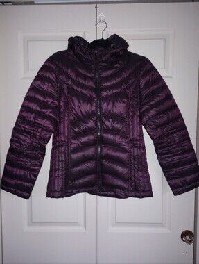 Andrew Marc Packable Lightweight Premium Down Purple Puffer Jacket M NWOT